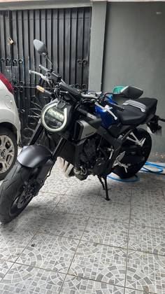 HONDA CB 650R E-CLUTCH 